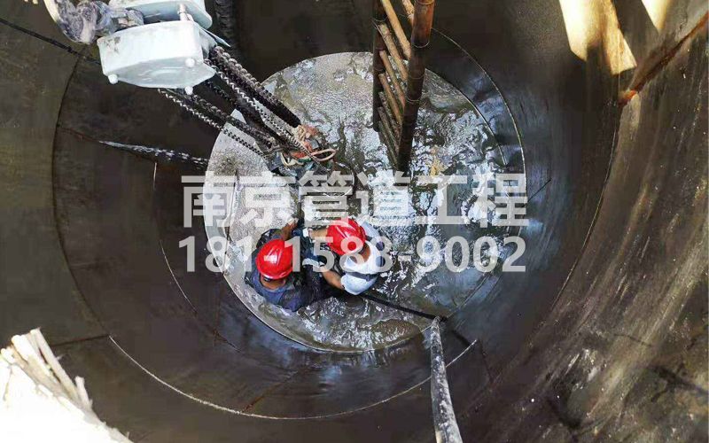 242镇江区污水池清理